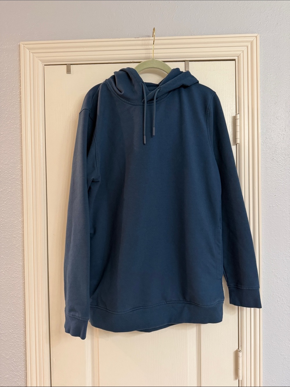 Cuts Clothing Men's Deep Navy Hooded Pullover